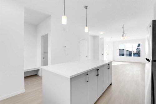 733 South Point Gate Sw, Airdrie, AB - Indoor Photo Showing Kitchen