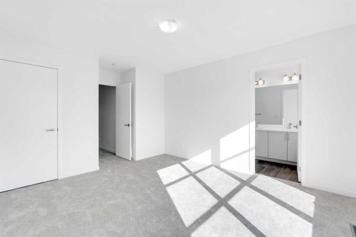 733 South Point Gate Sw, Airdrie, AB - Indoor Photo Showing Other Room
