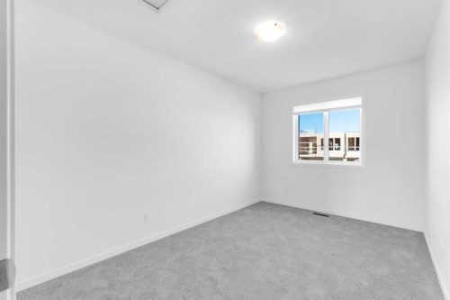 733 South Point Gate Sw, Airdrie, AB - Indoor Photo Showing Other Room
