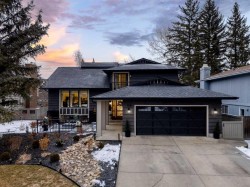 168 Oakside Circle  Calgary, AB T2V 4H2