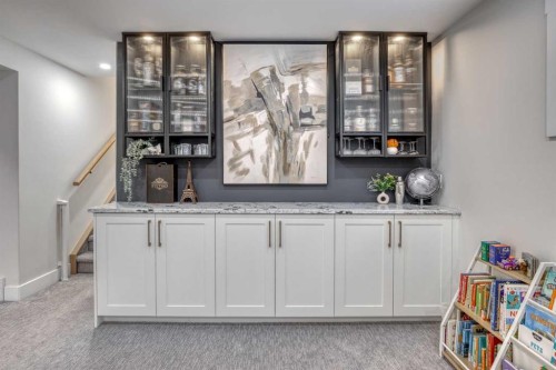 168 Oakside Circle, Calgary, AB - Indoor Photo Showing Other Room