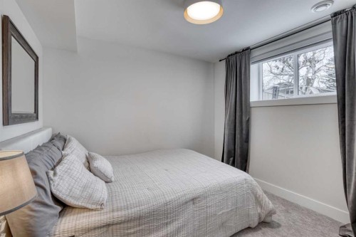 168 Oakside Circle, Calgary, AB - Indoor Photo Showing Bedroom