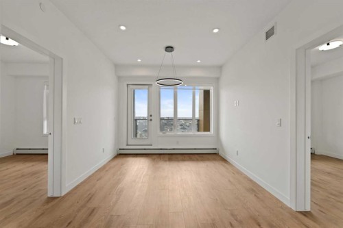 3620-60 Skyview Ranch Road Ne, Calgary, AB - Indoor Photo Showing Other Room
