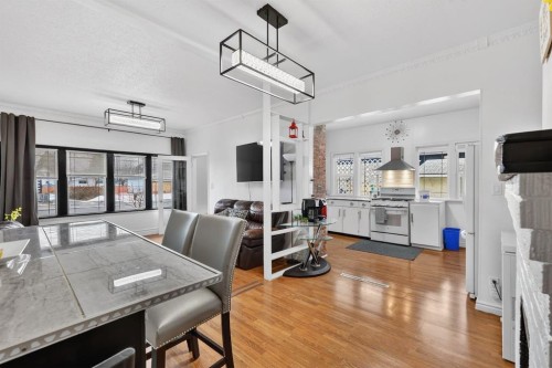 2130 20 Avenue, Bowden, AB - Indoor