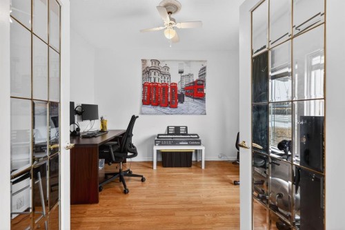 2130 20 Avenue, Bowden, AB - Indoor Photo Showing Office