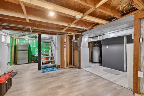 2130 20 Avenue, Bowden, AB - Indoor Photo Showing Basement