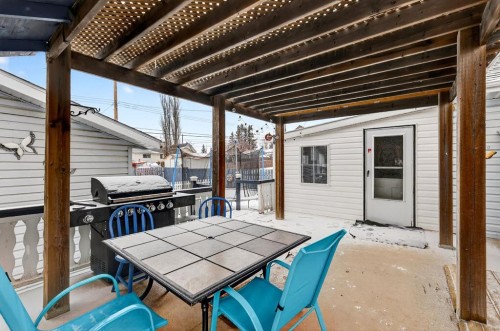 2130 20 Avenue, Bowden, AB - Outdoor With Exterior