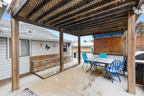 2130 20 Avenue, Bowden, AB - Outdoor With Deck Patio Veranda With Exterior