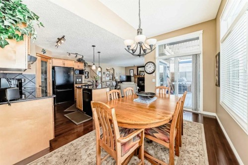 41 Kincora Drive Nw, Calgary, AB - Indoor Photo Showing Dining Room