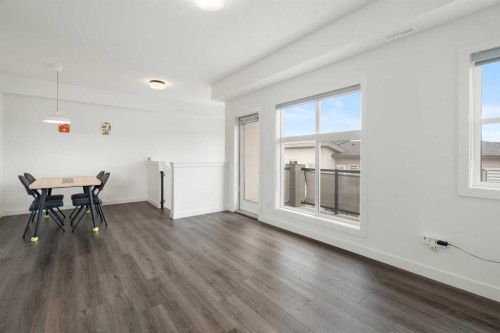 122 Spring Creek Common Sw, Calgary, AB - Indoor