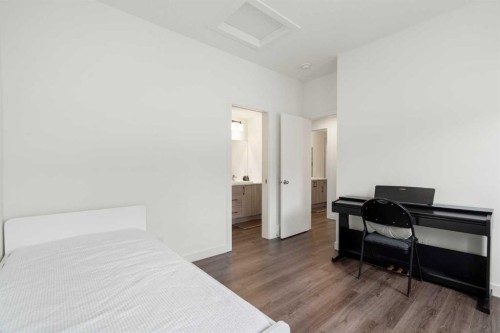 122 Spring Creek Common Sw, Calgary, AB - Indoor