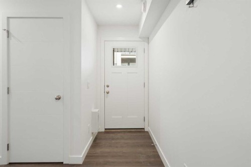 122 Spring Creek Common Sw, Calgary, AB - Indoor Photo Showing Other Room
