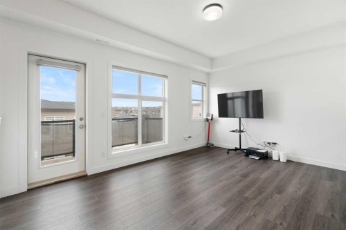122 Spring Creek Common Sw, Calgary, AB - Indoor