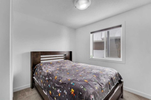 43 Saddlelake Manor Ne, Calgary, AB - Indoor Photo Showing Bedroom