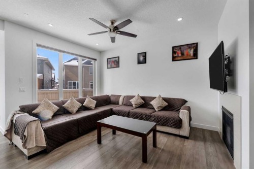 43 Saddlelake Manor Ne, Calgary, AB - Indoor Photo Showing Living Room