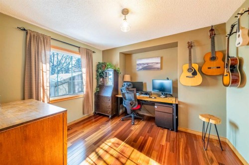 147 Midvalley Place Se, Calgary, AB - Indoor Photo Showing Office