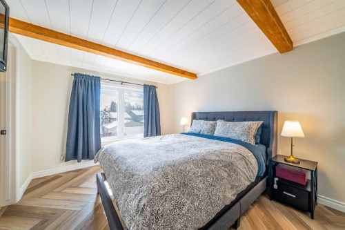 147 Midvalley Place Se, Calgary, AB - Indoor Photo Showing Bedroom