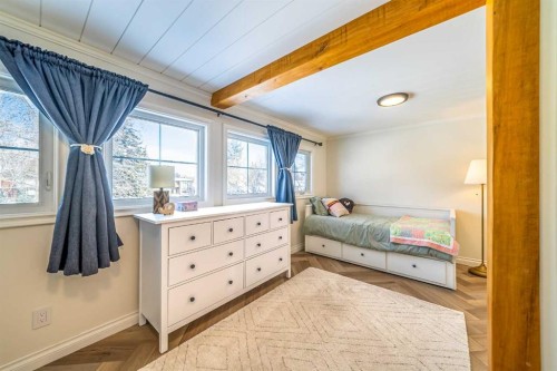 147 Midvalley Place Se, Calgary, AB - Indoor Photo Showing Bedroom