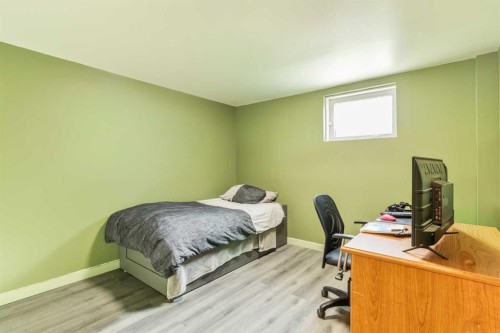 967 Northmount Drive Nw, Calgary, AB - Indoor Photo Showing Office