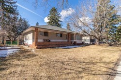 967 Northmount Drive NW Calgary, AB T2L 0B1