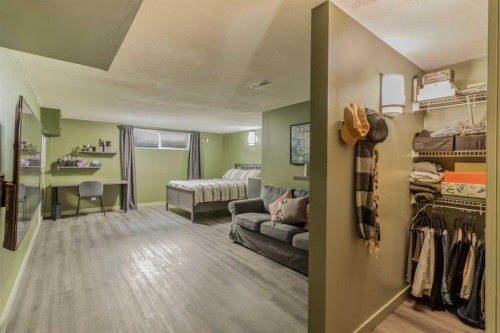 967 Northmount Drive Nw, Calgary, AB - Indoor