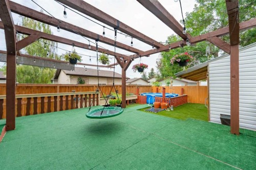 80 Taylor Way Se, Airdrie, AB - Outdoor With Exterior