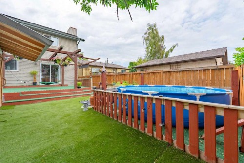 80 Taylor Way Se, Airdrie, AB - Outdoor