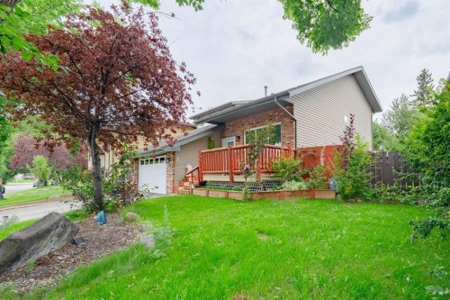 80 Taylor Way Se, Airdrie, AB - Outdoor