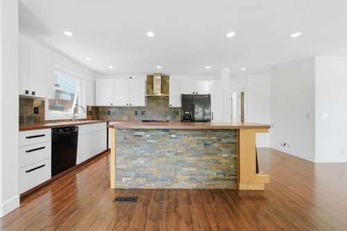 11 Beddington Green Ne, Calgary, AB - Indoor Photo Showing Kitchen With Double Sink