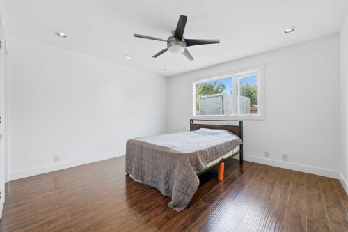 11 Beddington Green Ne, Calgary, AB - Indoor Photo Showing Bedroom