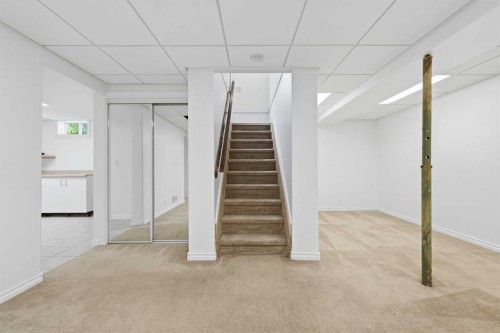 11 Beddington Green Ne, Calgary, AB - Indoor