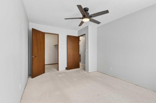 1502 Ranchlands Way Nw, Calgary, AB - Indoor Photo Showing Other Room
