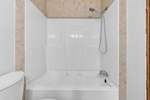 1502 Ranchlands Way Nw, Calgary, AB - Indoor Photo Showing Bathroom