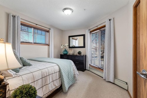 101-11 Somervale View Sw, Calgary, AB - Indoor Photo Showing Bedroom