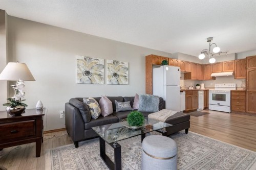 101-11 Somervale View Sw, Calgary, AB - Indoor Photo Showing Other Room