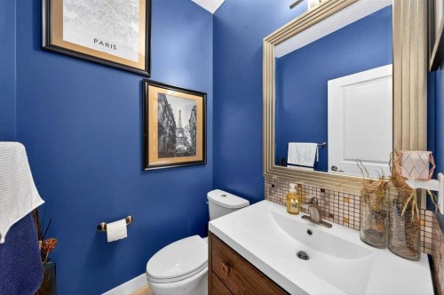 64 Panton Link Nw, Calgary, AB - Indoor Photo Showing Bathroom