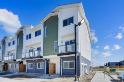 304 Red Sky Villas NE Calgary, AB T3N 2M2