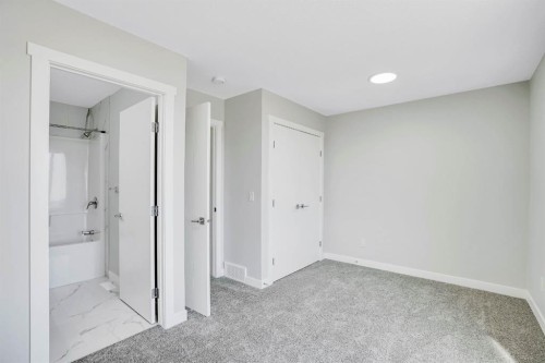 304 Red Sky Villas Ne, Calgary, AB - Indoor Photo Showing Other Room