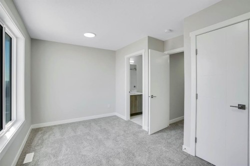 304 Red Sky Villas Ne, Calgary, AB - Indoor Photo Showing Other Room