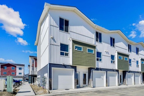 304 Red Sky Villas Ne, Calgary, AB - Outdoor