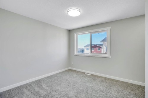 304 Red Sky Villas Ne, Calgary, AB - Indoor Photo Showing Other Room