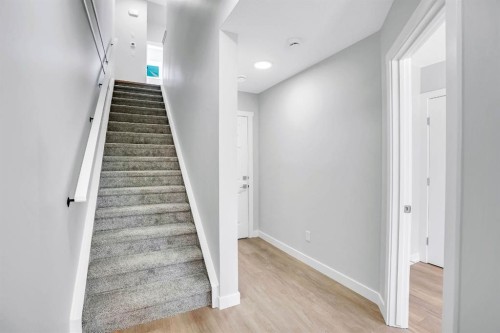304 Red Sky Villas Ne, Calgary, AB - Indoor Photo Showing Other Room
