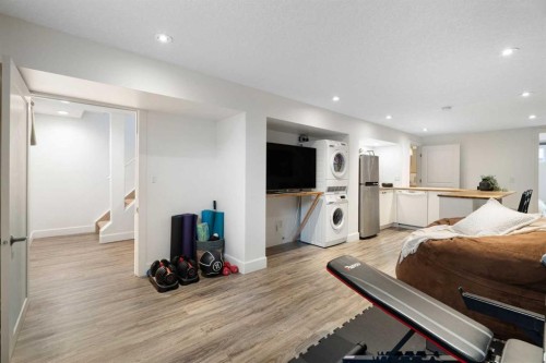 4823 Waverley Drive Sw, Calgary, AB - Indoor