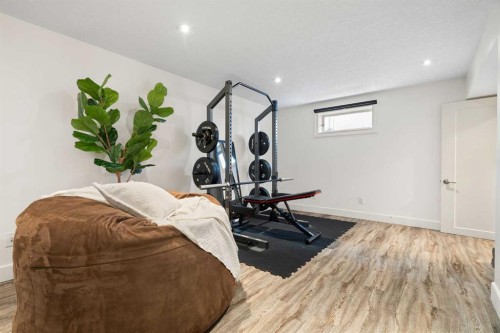 4823 Waverley Drive Sw, Calgary, AB - Indoor Photo Showing Gym Room