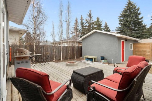 4823 Waverley Drive Sw, Calgary, AB - Outdoor With Deck Patio Veranda With Exterior
