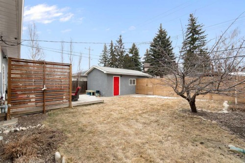 4823 Waverley Drive Sw, Calgary, AB - Outdoor