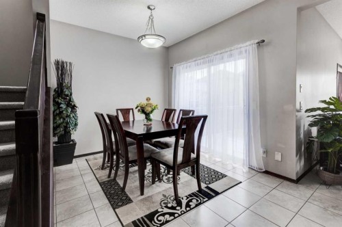42 Everoak Green Sw, Calgary, AB - Indoor Photo Showing Dining Room