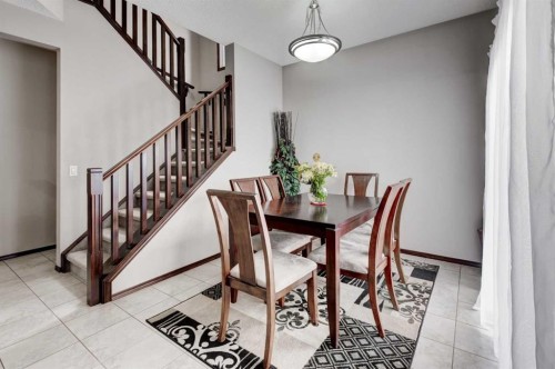 42 Everoak Green Sw, Calgary, AB - Indoor Photo Showing Dining Room