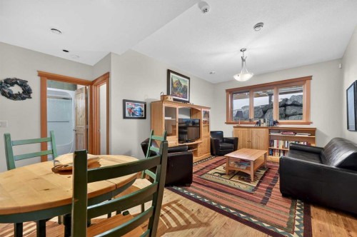 997 Wilson Way, Canmore, AB - Indoor