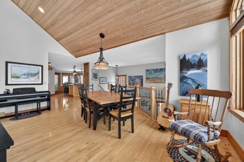 997 Wilson Way, Canmore, AB - Indoor Photo Showing Other Room